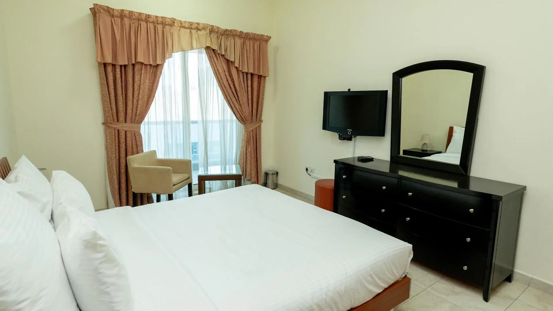 *** Aparthotel Al Raya Hotel Apartments Dubai United Arab Emirates
